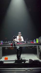 Dillstradamus performing on tour
